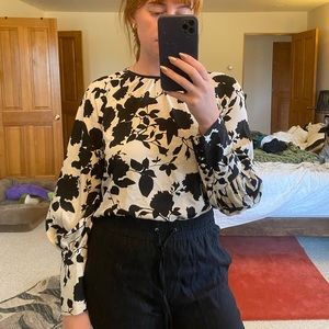 Who what Wear black and white floral shirt
